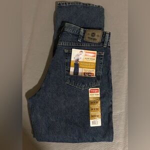 Wrangler Relaxed Fit Blue Jeans